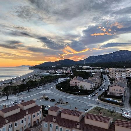 Apartamento con terraza, vistas playa y montaña Hospitalet De L'Infant Exterior foto