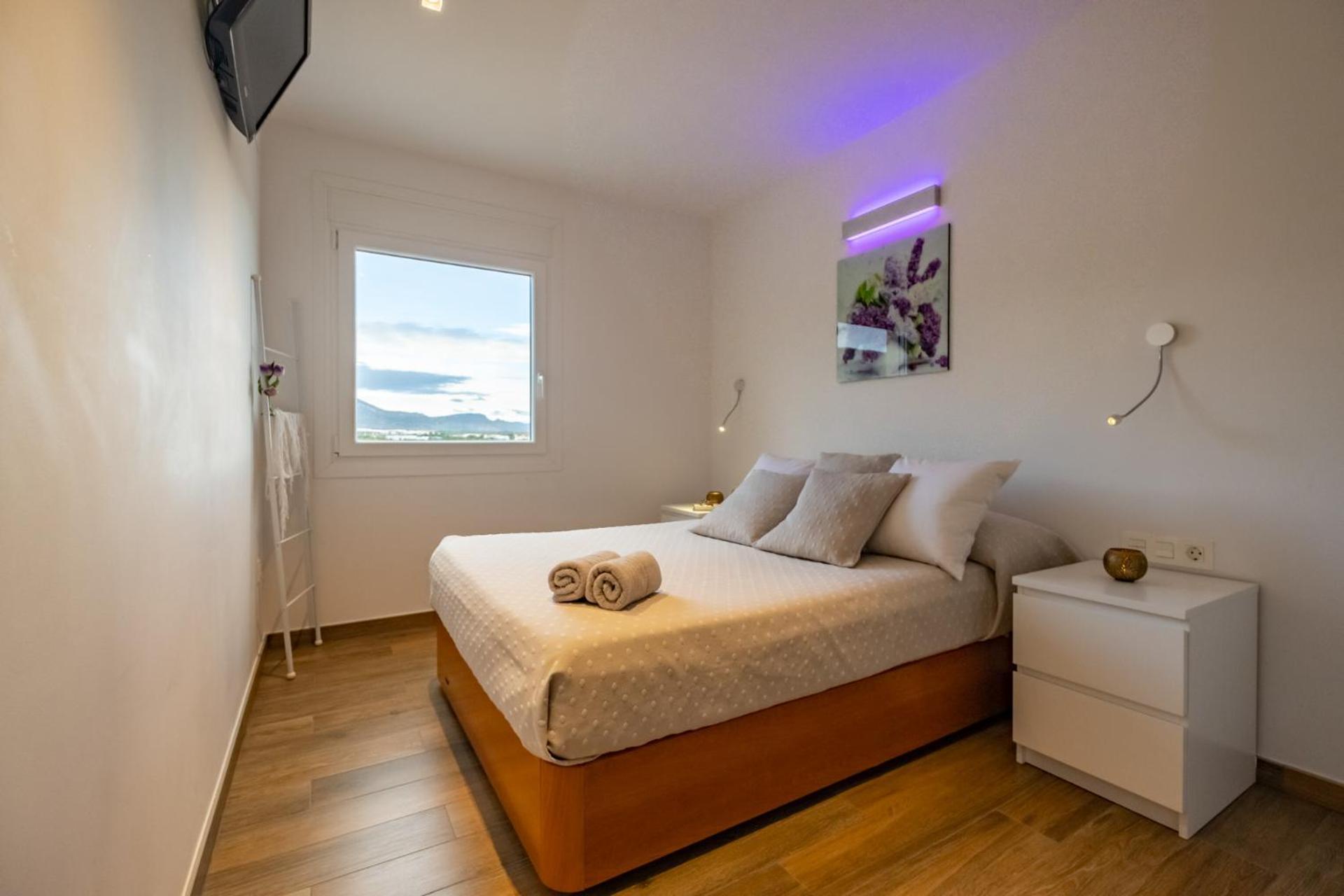 Apartamento con terraza, vistas playa y montaña Hospitalet De L'Infant Exterior foto